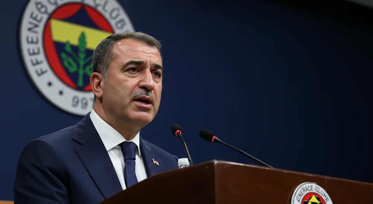 Aziz Yıldırım'dan Fenerbahçe Kongresinde Çarpıcı Mesajlar: "Messi Lazımsa Messi, Ronaldo Lazımsa Ronaldo Gelir!"
